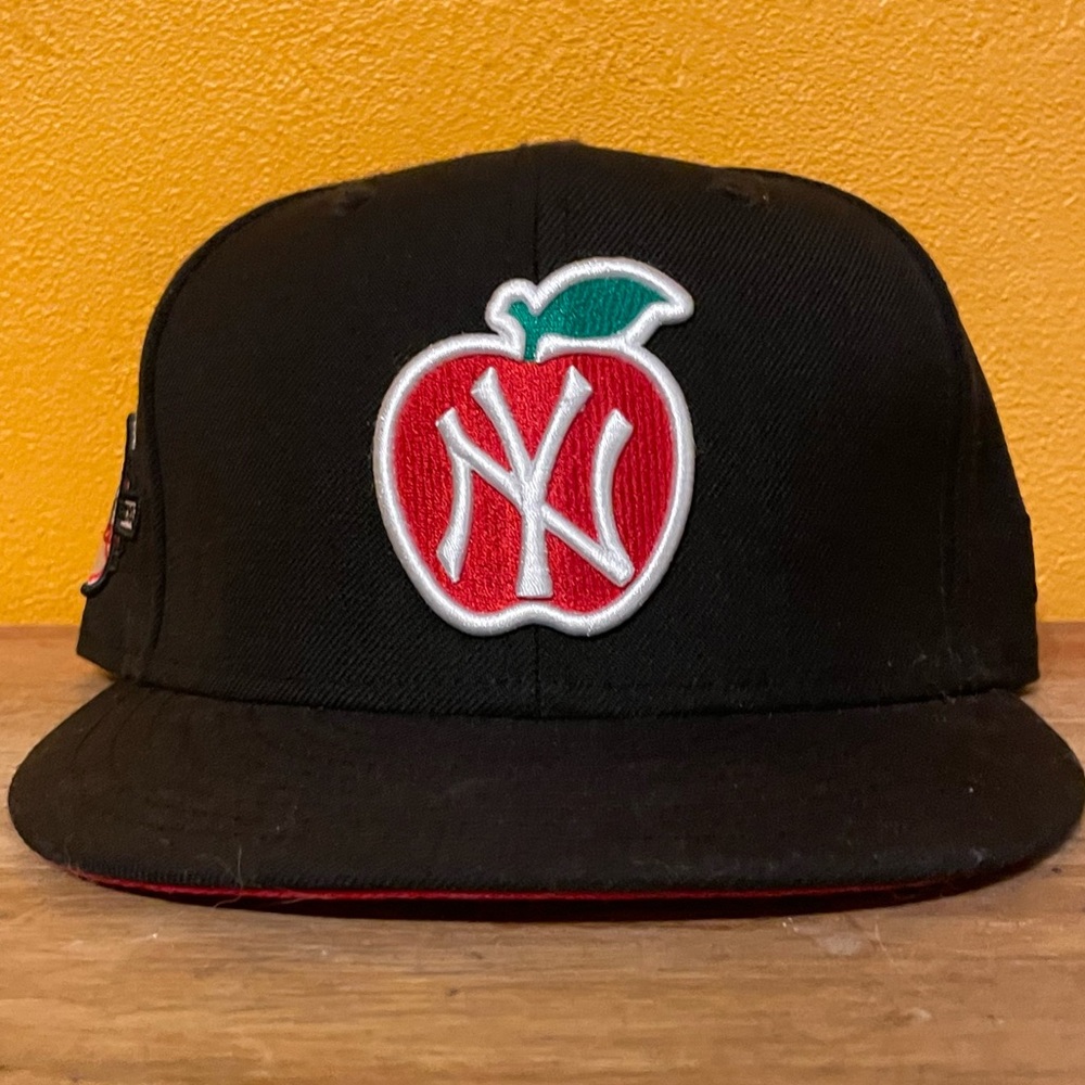 New era Yankees Coopertown Collection Big Apple 100th anniversary 7 1/8